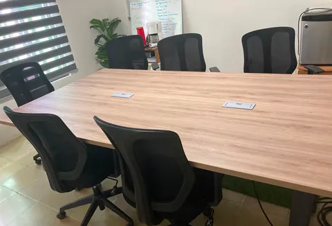 Proyectos Particulares – Mobiliario para oficinas profesionales · Fotografía 10
